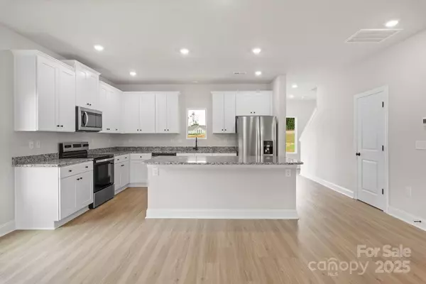 Charlotte, NC 28215,4009 Bolo DR