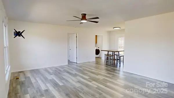 Conover, NC 28613,3940 Herman Sipe RD