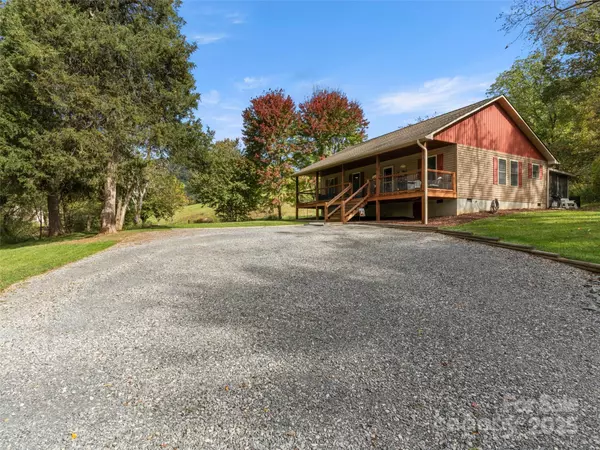 58 McClellan DR, Canton, NC 28716