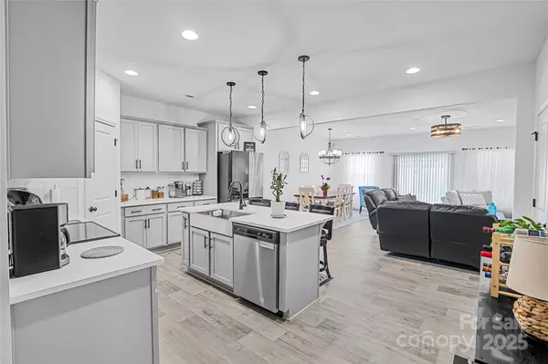 Charlotte, NC 28214,13012 Suncreek TER