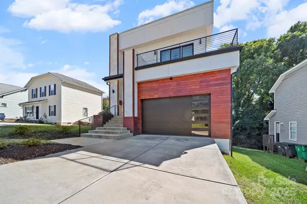 Charlotte, NC 28208,413 Coxe AVE