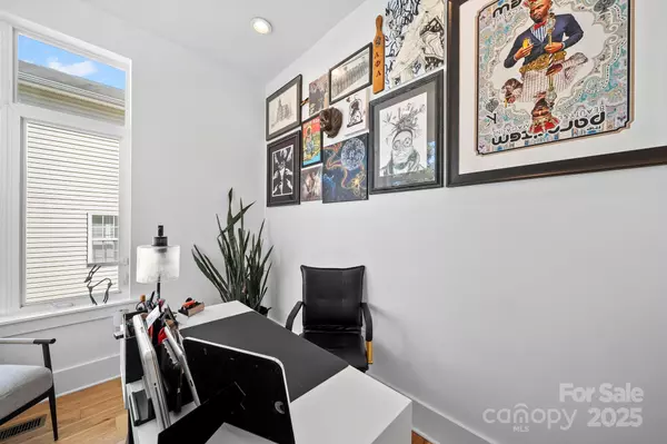 Charlotte, NC 28208,413 Coxe AVE