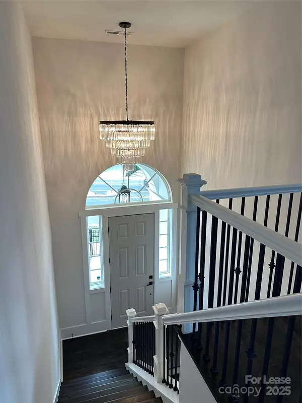 Charlotte, NC 28205,1003 Parkwood AVE