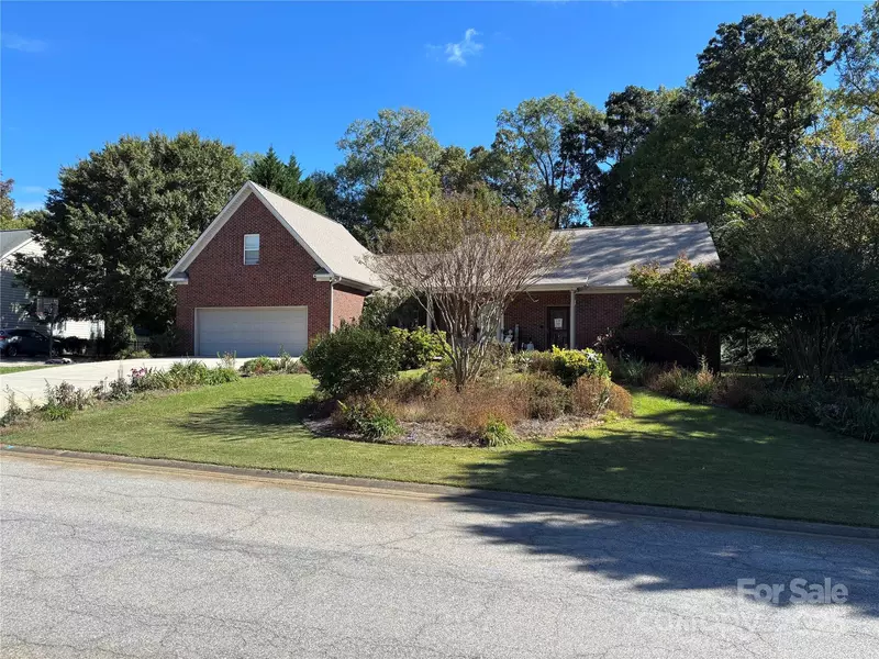 3559 Nestling LN, Fort Mill, SC 29708