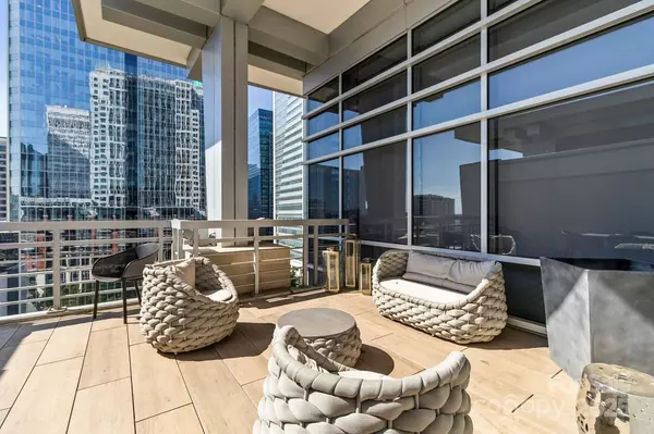 Charlotte, NC 28202,435 S Tryon ST #901