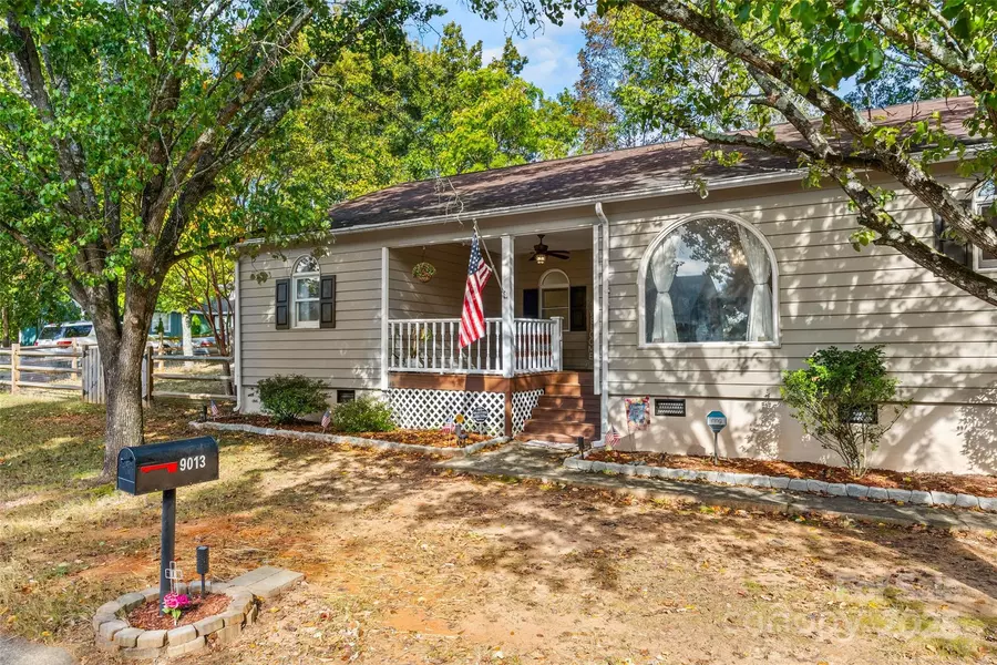 9013 Windjammer DR, Tega Cay, SC 29708