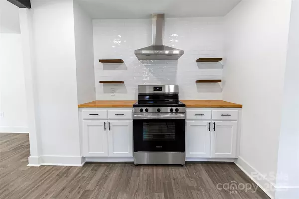 Kannapolis, NC 28083,132 Kennedy AVE