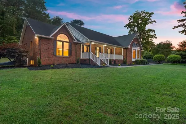 5916 Cashion RD, Huntersville, NC 28078