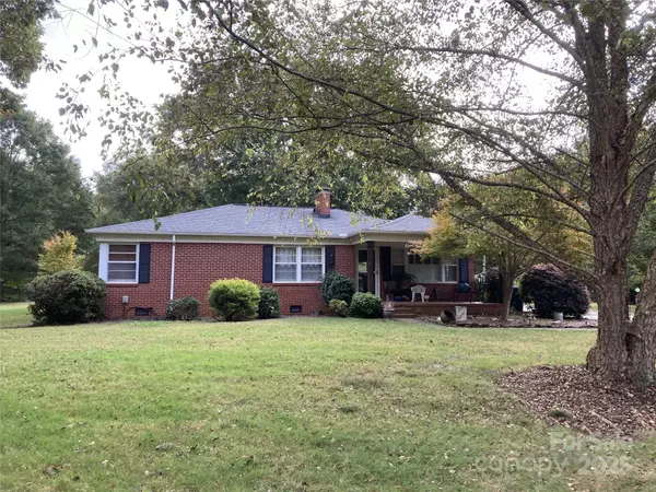 554 Loray Farm RD, Dallas, NC 28034