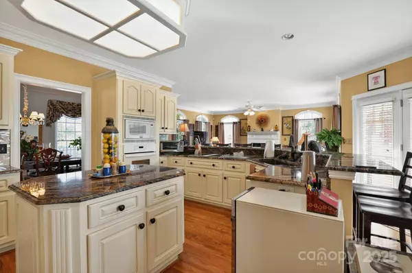 Greer, SC 29651,1004 Brockman RD