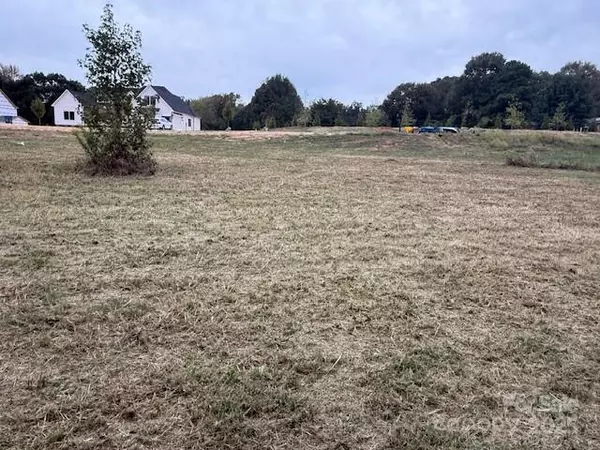 Gastonia, NC 28056,5015 Carolina North DR #4