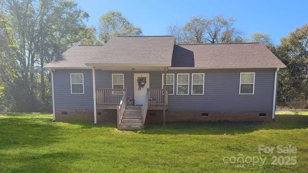 262 S Pea Ridge RD, Mooresboro, NC 28114