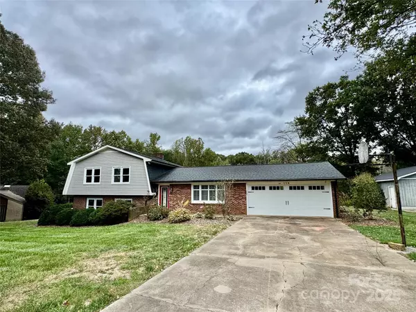 Statesville, NC 28625,158 W Meadowview DR