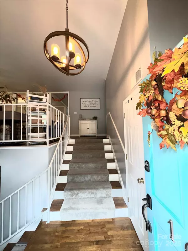 Dallas, NC 28034,109 Churchill RD