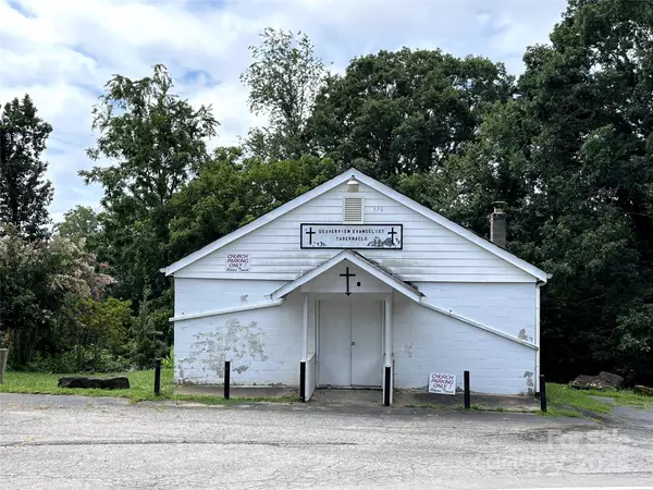 Asheville, NC 28806,576 Deaverview RD