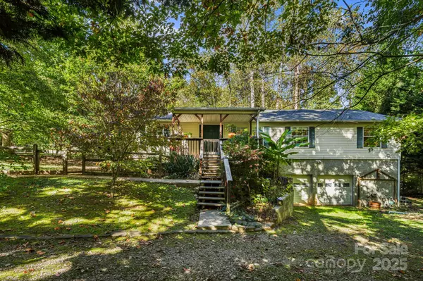 35 Evelyn Acres DR, Asheville, NC 28806