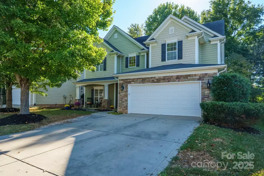 10166 Falling Leaf DR NW, Concord, NC 28027