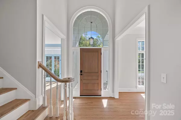 Davidson, NC 28036,17608 River Ford DR