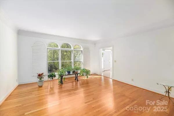 Waynesville, NC 28786,295 Laurel Ridge DR