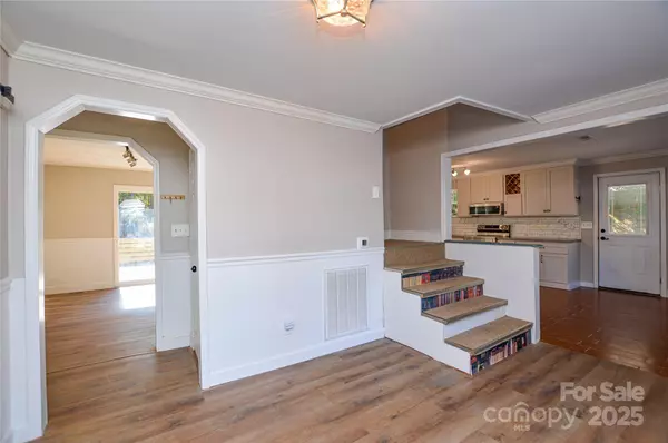 Waxhaw, NC 28173,900 Sharon DR