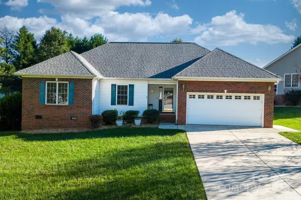 1787 Pipers Ridge CIR NW, Conover, NC 28613