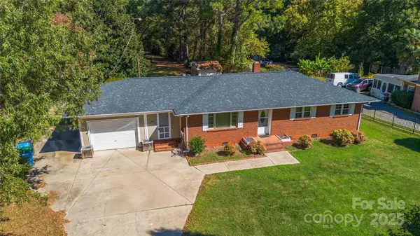 Matthews, NC 28105,2033 Kimway DR