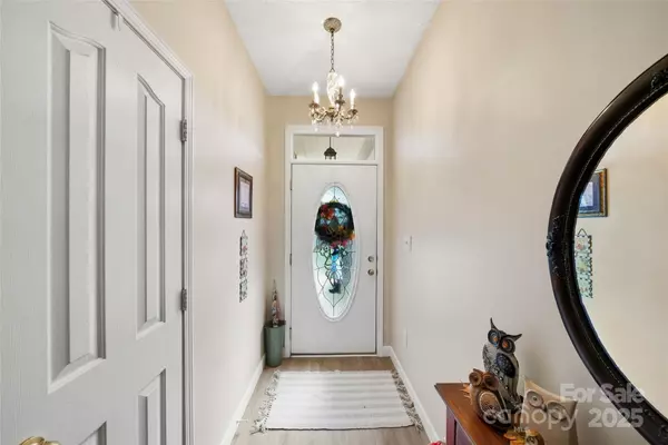 Concord, NC 28025,2561 Governors Pointe CT NE