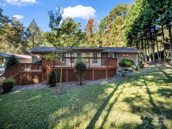 Columbus, NC 28722,646 Walker ST