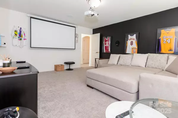 Charlotte, NC 28215,7105 Lenton RD