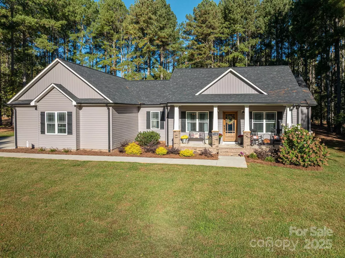 Vale, NC 28168,7190 Sparrow LN