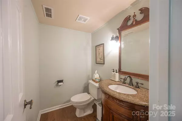 Matthews, NC 28105,2138 Kilkenney Hill RD