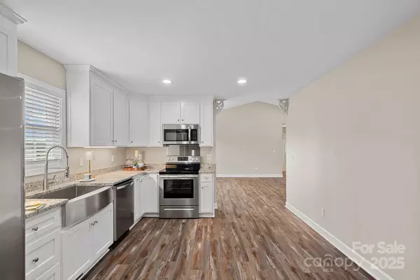 Statesville, NC 28625,1018 Jennings RD