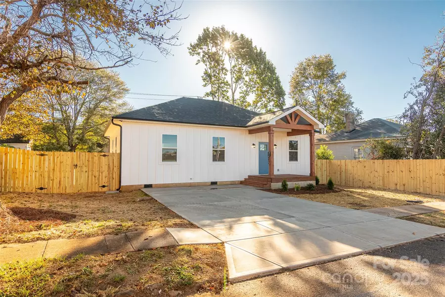 719 Smith ST, Shelby, NC 28150