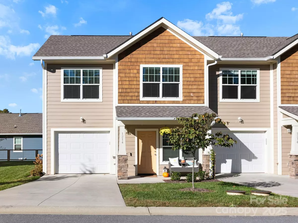 Arden, NC 28704,1214 Pauline Trail DR