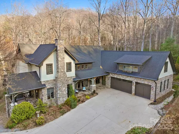 56 Windover DR, Asheville, NC 28803