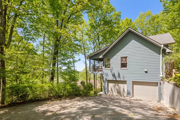 Saluda, NC 28773,270 Ridge DR