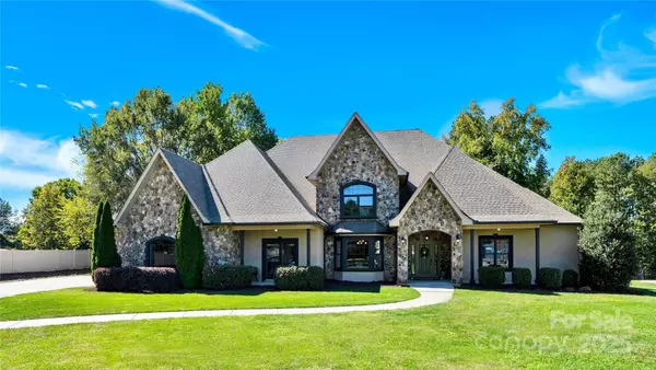 148 Castle DR, Mooresville, NC 28117