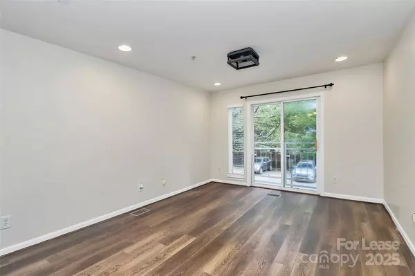 Charlotte, NC 28205,3721 Picasso CT