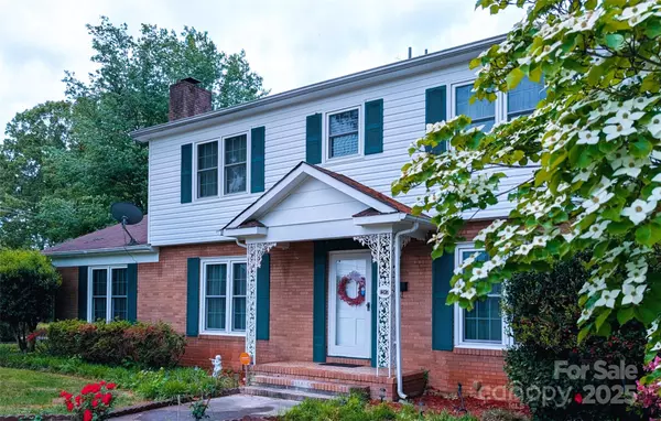 1287 Queensgate ST, Gastonia, NC 28054