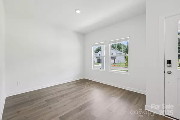 Salisbury, NC 28144,122 Pantego PL