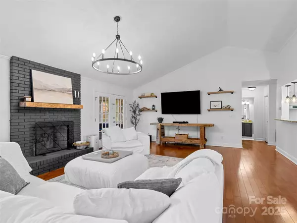 Fletcher, NC 28732,1 Weston WAY