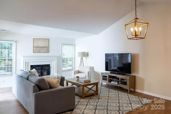 Charlotte, NC 28209,3304 Selwyn Farms LN #6