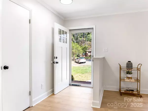 Charlotte, NC 28205,5104 Kimwood PL