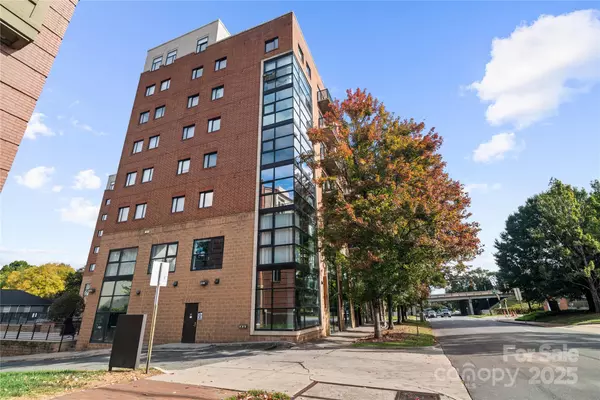 Charlotte, NC 28202,715 N Church ST #507