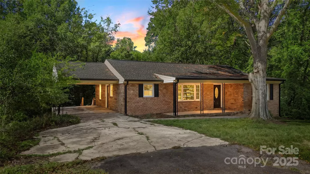 1428 Boxwood AVE, Lancaster, SC 29720
