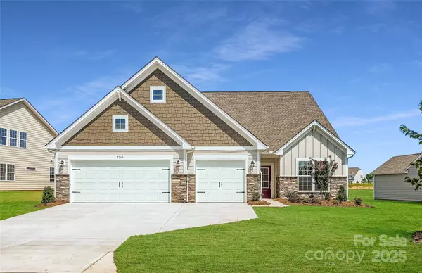 2260 Moon Crest RD, Lancaster, SC 29720