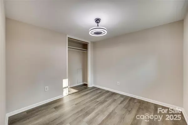 Fort Mill, SC 29715,260 Amelia DR