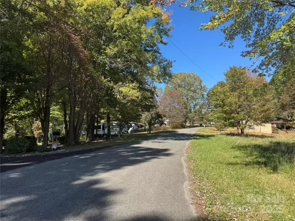 Mount Airy, NC 27030,112 Centerwood DR
