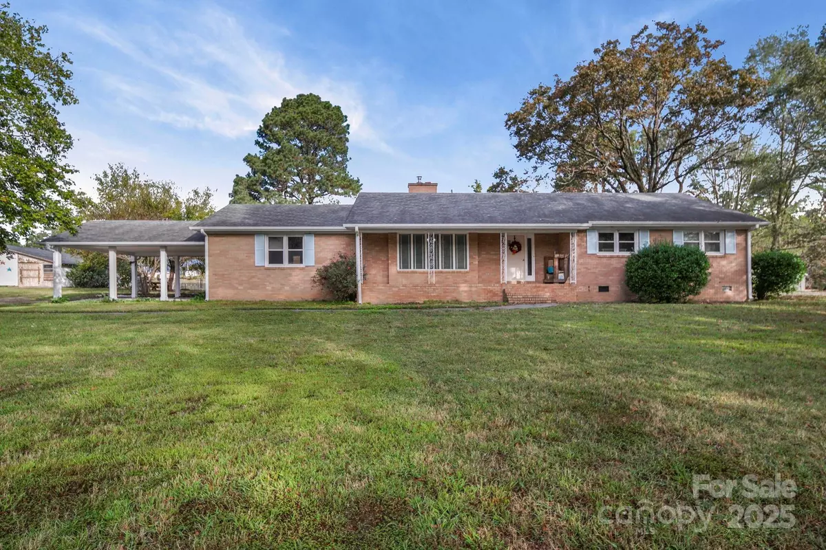 Marshville, NC 28103,5221 Gilboa RD