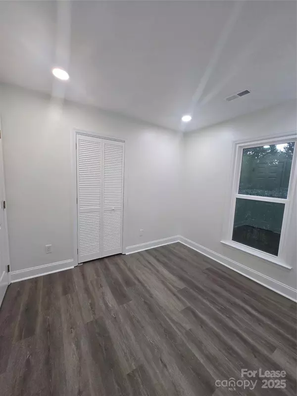 Charlotte, NC 28273,10423 Queensmead CIR